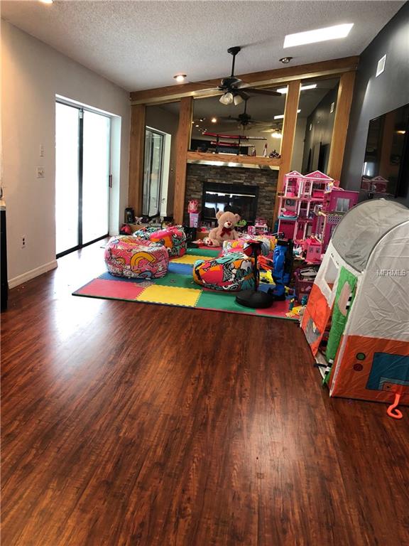 2185 MARBLE AVENUE, SPRING HILL, Florida 34609, 3 Bedrooms Bedrooms, 5 Rooms Rooms,2 BathroomsBathrooms,Residential,For sale,MARBLE,T2910609