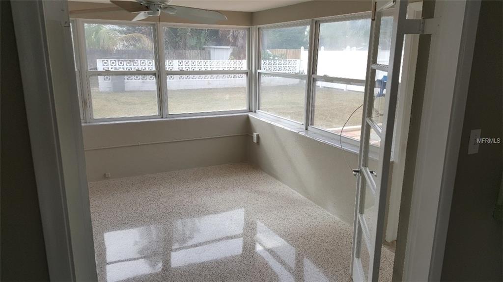 271 44TH AVENUE, ST PETE BEACH, Florida 33706, 3 Bedrooms Bedrooms, 3 Rooms Rooms,2 BathroomsBathrooms,Residential,For sale,44TH,U7842033