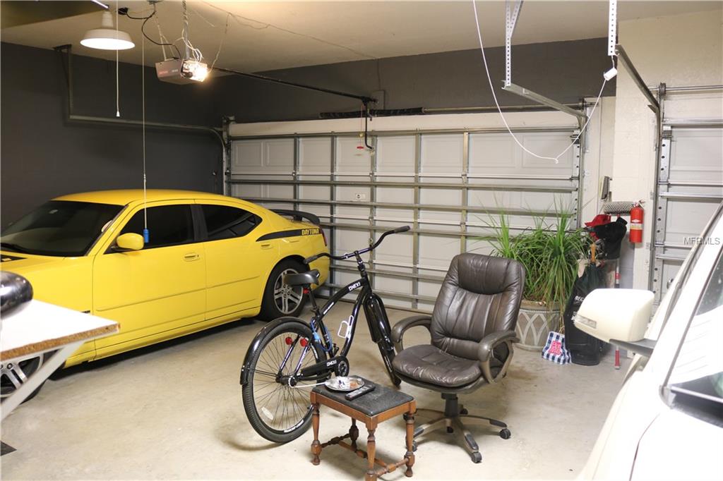 1553 CRAZY HORSE DRIVE, LUTZ, Florida 33559, 3 Bedrooms Bedrooms, 6 Rooms Rooms,2 BathroomsBathrooms,Residential,For sale,CRAZY HORSE,H2204515