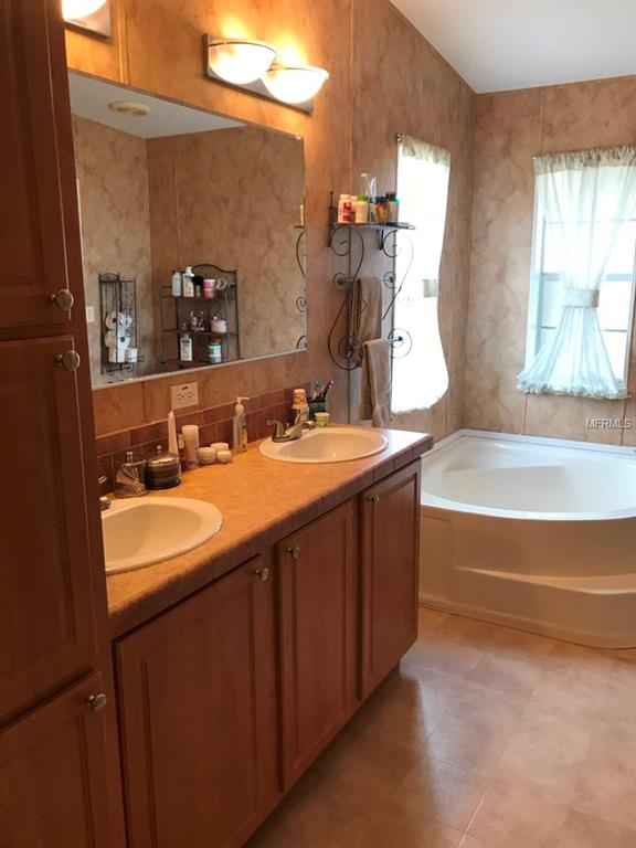 8801 JANMAR ROAD, DADE CITY, Florida 33525, 3 Bedrooms Bedrooms, 5 Rooms Rooms,2 BathroomsBathrooms,Residential,For sale,JANMAR,E2205730