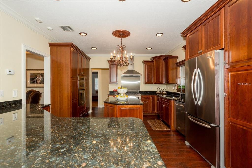 1653 CHEYENNE TRAIL, MAITLAND, Florida 32751, 5 Bedrooms Bedrooms, 8 Rooms Rooms,4 BathroomsBathrooms,Residential,For sale,CHEYENNE,O5559813