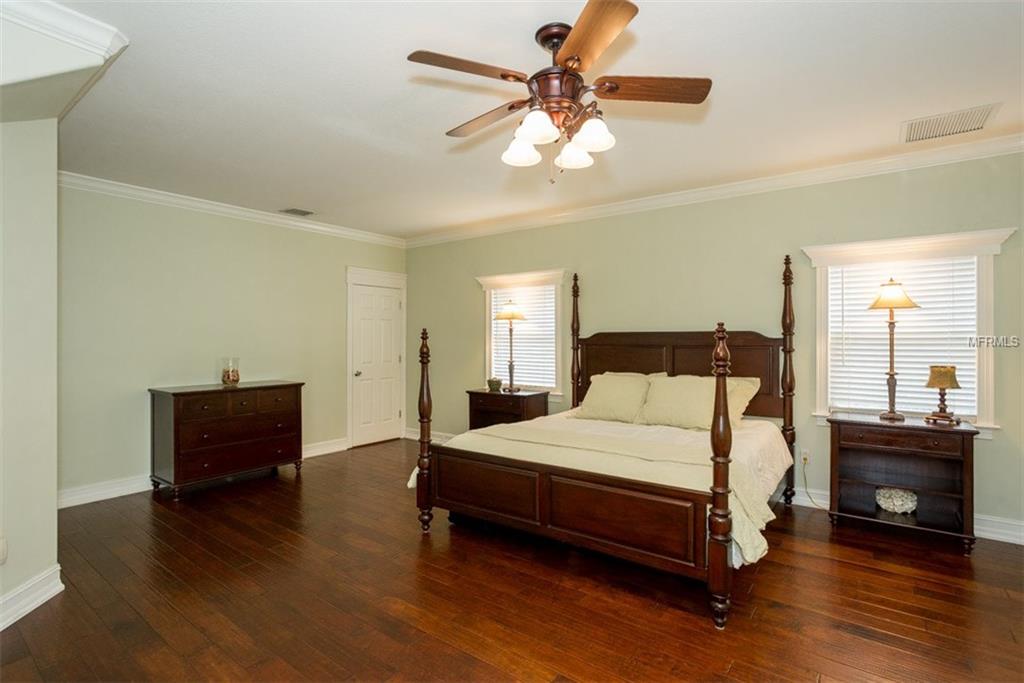 1653 CHEYENNE TRAIL, MAITLAND, Florida 32751, 5 Bedrooms Bedrooms, 8 Rooms Rooms,4 BathroomsBathrooms,Residential,For sale,CHEYENNE,O5559813