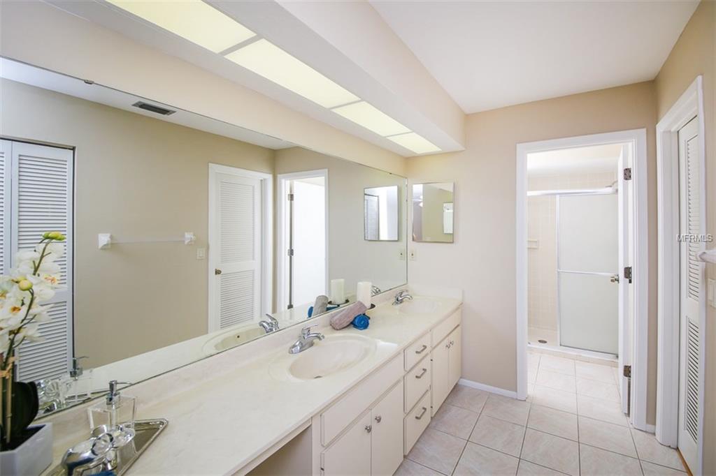 2990 HEATHER BOW, SARASOTA, Florida 34235, 3 Bedrooms Bedrooms, 7 Rooms Rooms,2 BathroomsBathrooms,Residential,For sale,HEATHER BOW,A4209710