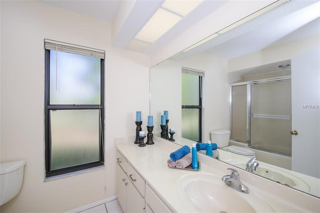 2990 HEATHER BOW, SARASOTA, Florida 34235, 3 Bedrooms Bedrooms, 7 Rooms Rooms,2 BathroomsBathrooms,Residential,For sale,HEATHER BOW,A4209710