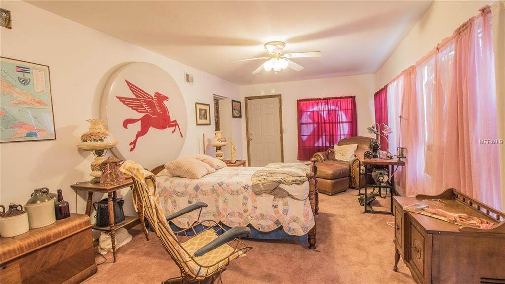 2555 OAK DRIVE, BARTOW, Florida 33830, 4 Bedrooms Bedrooms, 6 Rooms Rooms,2 BathroomsBathrooms,Residential,For sale,OAK,L4725521