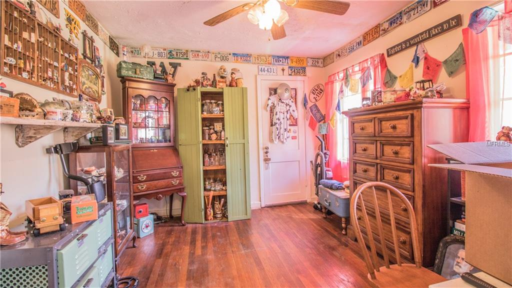 2555 OAK DRIVE, BARTOW, Florida 33830, 4 Bedrooms Bedrooms, 6 Rooms Rooms,2 BathroomsBathrooms,Residential,For sale,OAK,L4725521