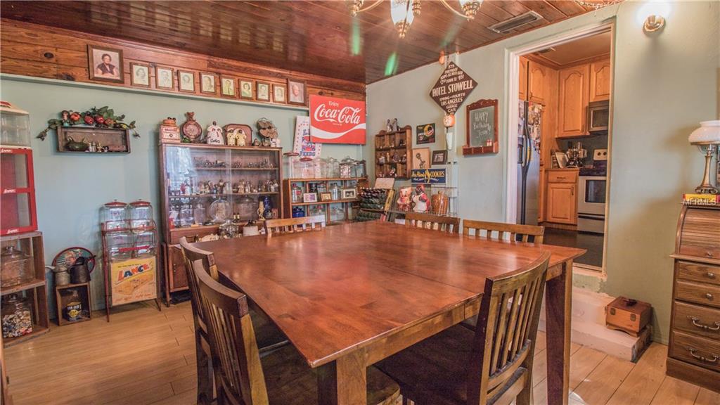 2555 OAK DRIVE, BARTOW, Florida 33830, 4 Bedrooms Bedrooms, 6 Rooms Rooms,2 BathroomsBathrooms,Residential,For sale,OAK,L4725521