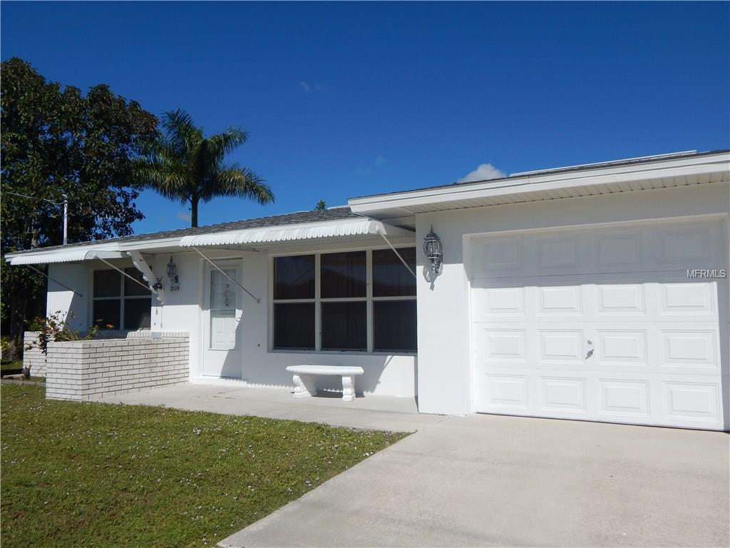 21120 HIGGS DRIVE, PORT CHARLOTTE, Florida 33952, 2 Bedrooms Bedrooms, 6 Rooms Rooms,1 BathroomBathrooms,Residential,For sale,HIGGS,C7244820