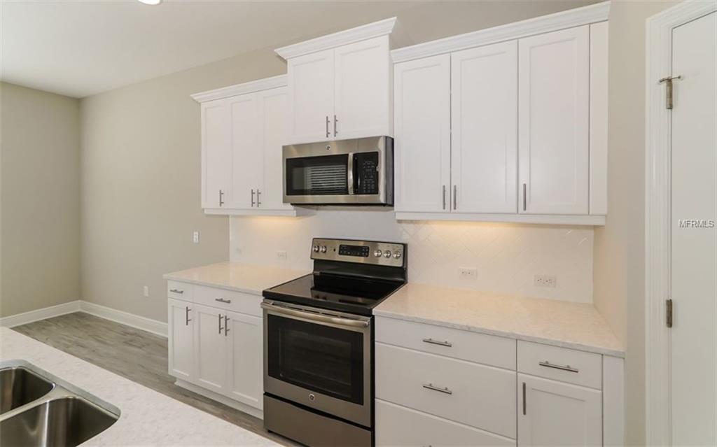 7452 RIDGELAKE CIRCLE, BRADENTON, Florida 34203, 3 Bedrooms Bedrooms, 5 Rooms Rooms,2 BathroomsBathrooms,Residential,For sale,RIDGELAKE,A4201474