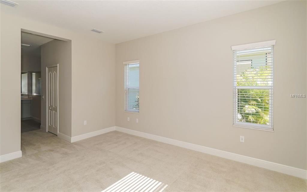 7452 RIDGELAKE CIRCLE, BRADENTON, Florida 34203, 3 Bedrooms Bedrooms, 5 Rooms Rooms,2 BathroomsBathrooms,Residential,For sale,RIDGELAKE,A4201474