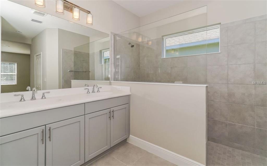 7452 RIDGELAKE CIRCLE, BRADENTON, Florida 34203, 3 Bedrooms Bedrooms, 5 Rooms Rooms,2 BathroomsBathrooms,Residential,For sale,RIDGELAKE,A4201474