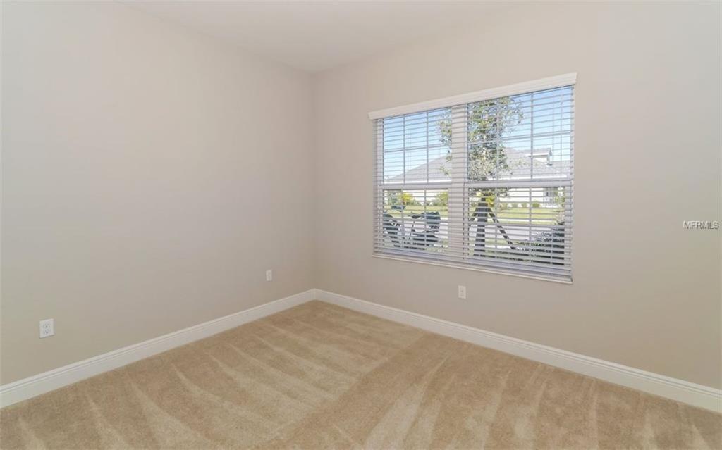 7452 RIDGELAKE CIRCLE, BRADENTON, Florida 34203, 3 Bedrooms Bedrooms, 5 Rooms Rooms,2 BathroomsBathrooms,Residential,For sale,RIDGELAKE,A4201474