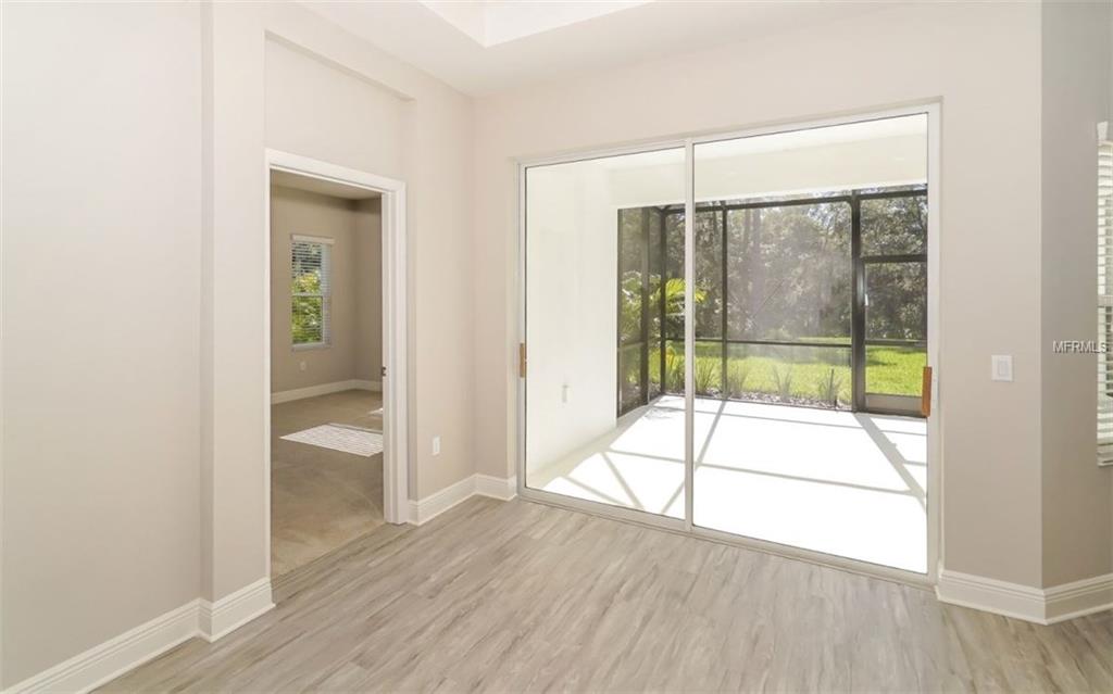 7452 RIDGELAKE CIRCLE, BRADENTON, Florida 34203, 3 Bedrooms Bedrooms, 5 Rooms Rooms,2 BathroomsBathrooms,Residential,For sale,RIDGELAKE,A4201474