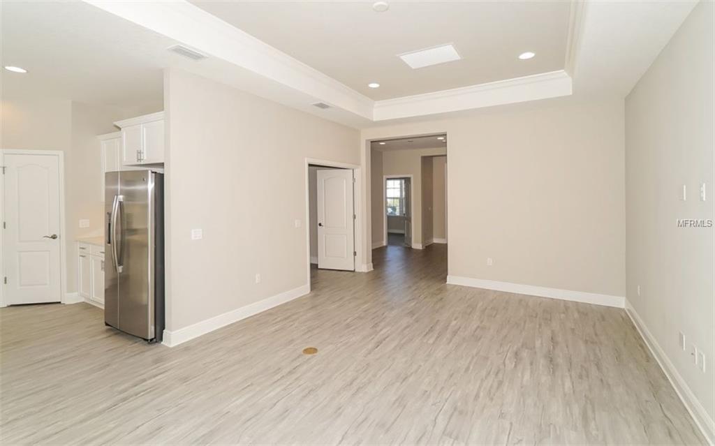 7452 RIDGELAKE CIRCLE, BRADENTON, Florida 34203, 3 Bedrooms Bedrooms, 5 Rooms Rooms,2 BathroomsBathrooms,Residential,For sale,RIDGELAKE,A4201474