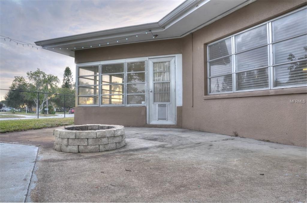 14049 STARBOARD DRIVE, SEMINOLE, Florida 33776, 3 Bedrooms Bedrooms, 6 Rooms Rooms,2 BathroomsBathrooms,Residential,For sale,STARBOARD,U7843652