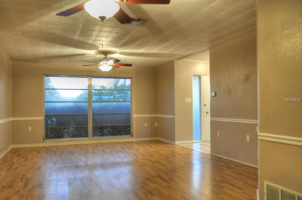 14049 STARBOARD DRIVE, SEMINOLE, Florida 33776, 3 Bedrooms Bedrooms, 6 Rooms Rooms,2 BathroomsBathrooms,Residential,For sale,STARBOARD,U7843652