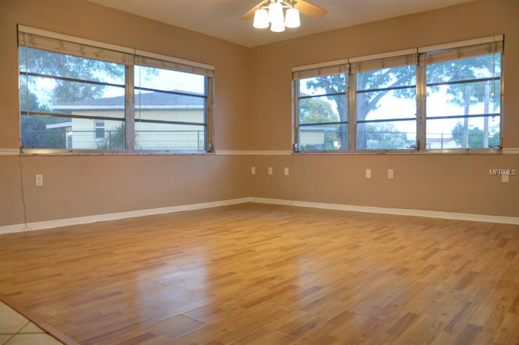 14049 STARBOARD DRIVE, SEMINOLE, Florida 33776, 3 Bedrooms Bedrooms, 6 Rooms Rooms,2 BathroomsBathrooms,Residential,For sale,STARBOARD,U7843652