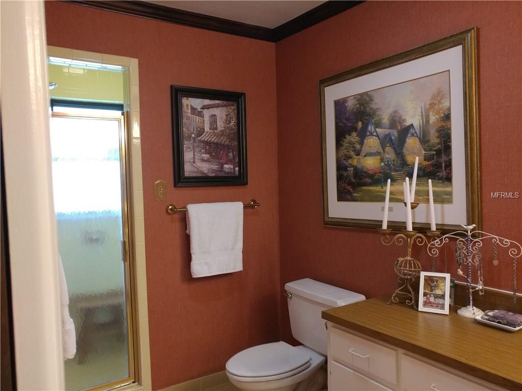 1426 MILLER LANE, LAKELAND, Florida 33801, 3 Bedrooms Bedrooms, 8 Rooms Rooms,2 BathroomsBathrooms,Residential,For sale,MILLER,T2925237