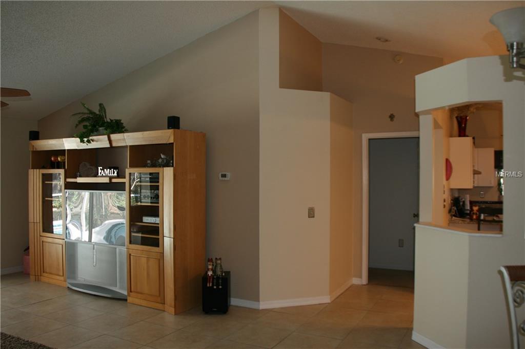 10409 COPPERWOOD DRIVE, NEW PORT RICHEY, Florida 34654, 4 Bedrooms Bedrooms, 6 Rooms Rooms,2 BathroomsBathrooms,Residential,For sale,COPPERWOOD,W7637409