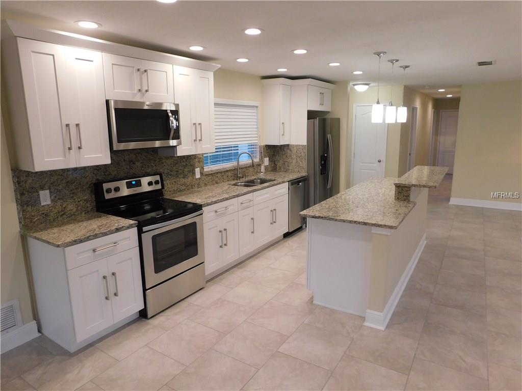 661 CORTEZ CIRCLE, ALTAMONTE SPRINGS, Florida 32714, 4 Bedrooms Bedrooms, 6 Rooms Rooms,3 BathroomsBathrooms,Residential,For sale,CORTEZ,O5560301