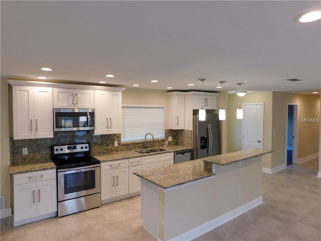 661 CORTEZ CIRCLE, ALTAMONTE SPRINGS, Florida 32714, 4 Bedrooms Bedrooms, 6 Rooms Rooms,3 BathroomsBathrooms,Residential,For sale,CORTEZ,O5560301