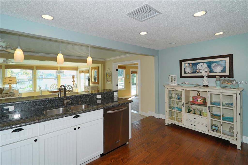 6505 MARINA DRIVE, HOLMES BEACH, Florida 34217, 2 Bedrooms Bedrooms, 6 Rooms Rooms,2 BathroomsBathrooms,Residential,For sale,MARINA,A4181933