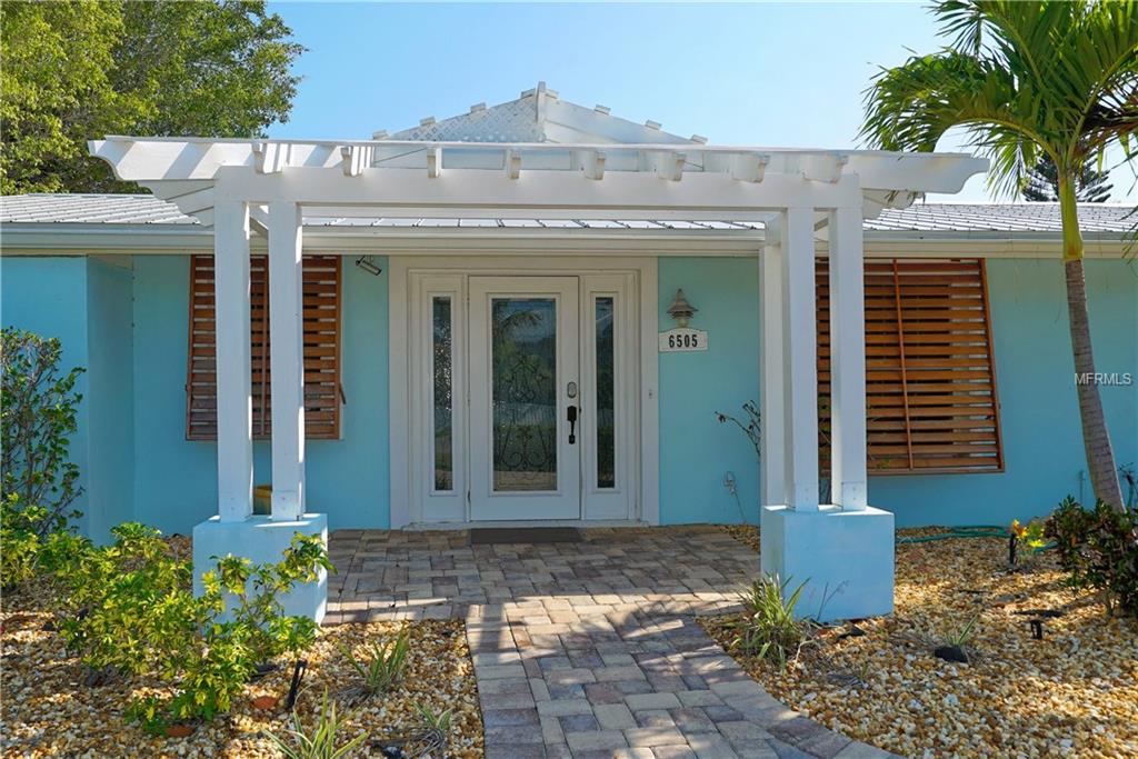 6505 MARINA DRIVE, HOLMES BEACH, Florida 34217, 2 Bedrooms Bedrooms, 6 Rooms Rooms,2 BathroomsBathrooms,Residential,For sale,MARINA,A4181933