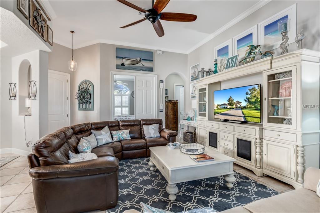 5227 HARBOR BLUFF COURT, LADY LAKE, Florida 32159, 2 Bedrooms Bedrooms, 6 Rooms Rooms,2 BathroomsBathrooms,Residential,For sale,HARBOR BLUFF,G4848722