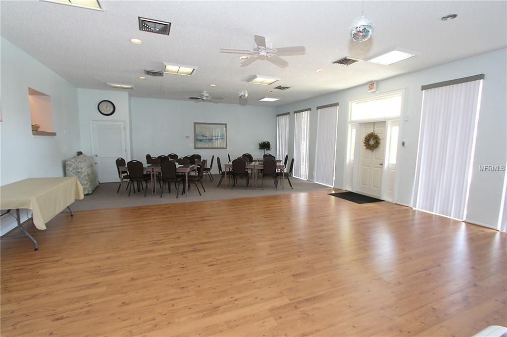 11485 OAKHURST ROAD, LARGO, Florida 33774, 1 Bedroom Bedrooms, 3 Rooms Rooms,1 BathroomBathrooms,Residential,For sale,OAKHURST,U7838381