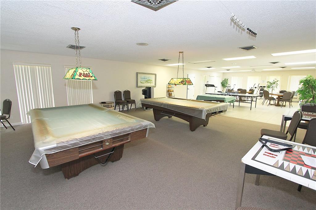 11485 OAKHURST ROAD, LARGO, Florida 33774, 1 Bedroom Bedrooms, 3 Rooms Rooms,1 BathroomBathrooms,Residential,For sale,OAKHURST,U7838381