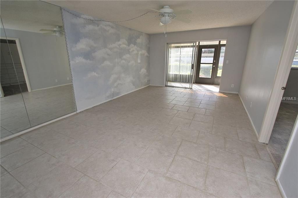 11485 OAKHURST ROAD, LARGO, Florida 33774, 1 Bedroom Bedrooms, 3 Rooms Rooms,1 BathroomBathrooms,Residential,For sale,OAKHURST,U7838381