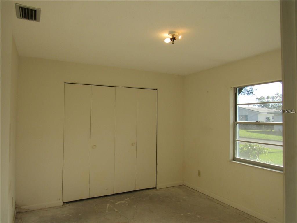 722 BARBER CIRCLE, LAKELAND, Florida 33803, 2 Bedrooms Bedrooms, 5 Rooms Rooms,2 BathroomsBathrooms,Residential,For sale,BARBER,L4724437