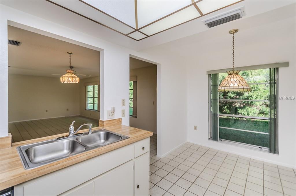 11020 LINKSIDE DRIVE, PORT RICHEY, Florida 34668, 2 Bedrooms Bedrooms, 5 Rooms Rooms,2 BathroomsBathrooms,Residential,For sale,LINKSIDE,W7636303