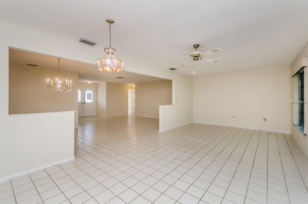 11020 LINKSIDE DRIVE, PORT RICHEY, Florida 34668, 2 Bedrooms Bedrooms, 5 Rooms Rooms,2 BathroomsBathrooms,Residential,For sale,LINKSIDE,W7636303