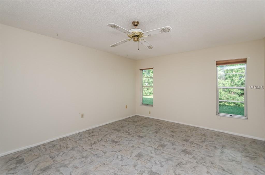 11020 LINKSIDE DRIVE, PORT RICHEY, Florida 34668, 2 Bedrooms Bedrooms, 5 Rooms Rooms,2 BathroomsBathrooms,Residential,For sale,LINKSIDE,W7636303