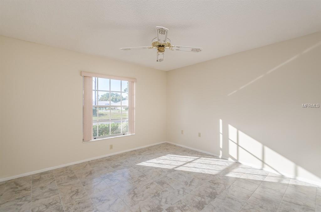 11020 LINKSIDE DRIVE, PORT RICHEY, Florida 34668, 2 Bedrooms Bedrooms, 5 Rooms Rooms,2 BathroomsBathrooms,Residential,For sale,LINKSIDE,W7636303