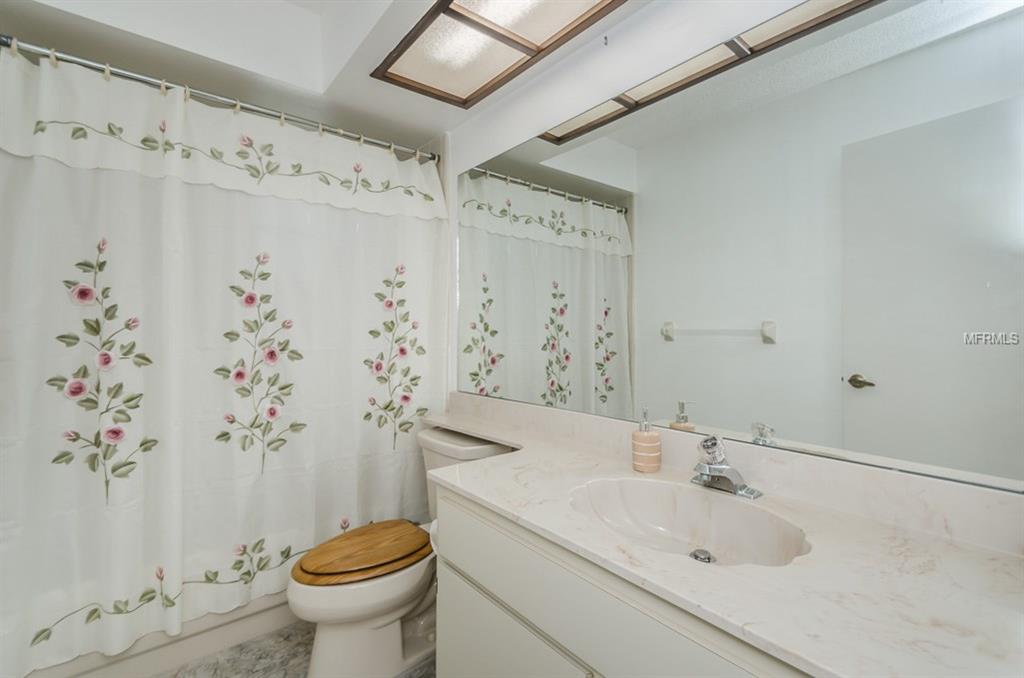 11020 LINKSIDE DRIVE, PORT RICHEY, Florida 34668, 2 Bedrooms Bedrooms, 5 Rooms Rooms,2 BathroomsBathrooms,Residential,For sale,LINKSIDE,W7636303