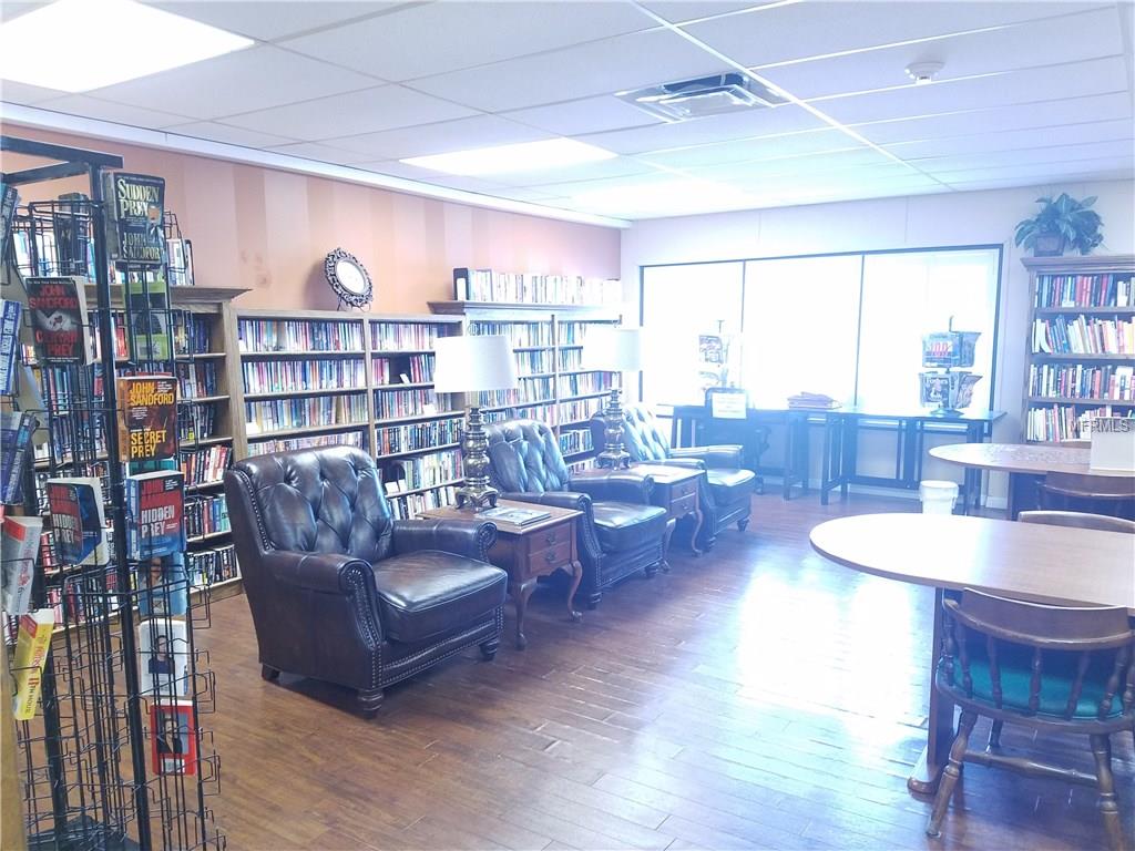 11020 LINKSIDE DRIVE, PORT RICHEY, Florida 34668, 2 Bedrooms Bedrooms, 5 Rooms Rooms,2 BathroomsBathrooms,Residential,For sale,LINKSIDE,W7636303