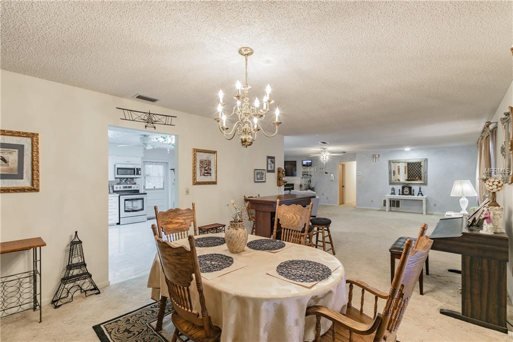 10740 LUSCOMBE COURT, NEW PORT RICHEY, Florida 34654, 3 Bedrooms Bedrooms, 6 Rooms Rooms,3 BathroomsBathrooms,Residential,For sale,LUSCOMBE,H2204435