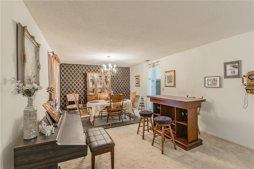 10740 LUSCOMBE COURT, NEW PORT RICHEY, Florida 34654, 3 Bedrooms Bedrooms, 6 Rooms Rooms,3 BathroomsBathrooms,Residential,For sale,LUSCOMBE,H2204435