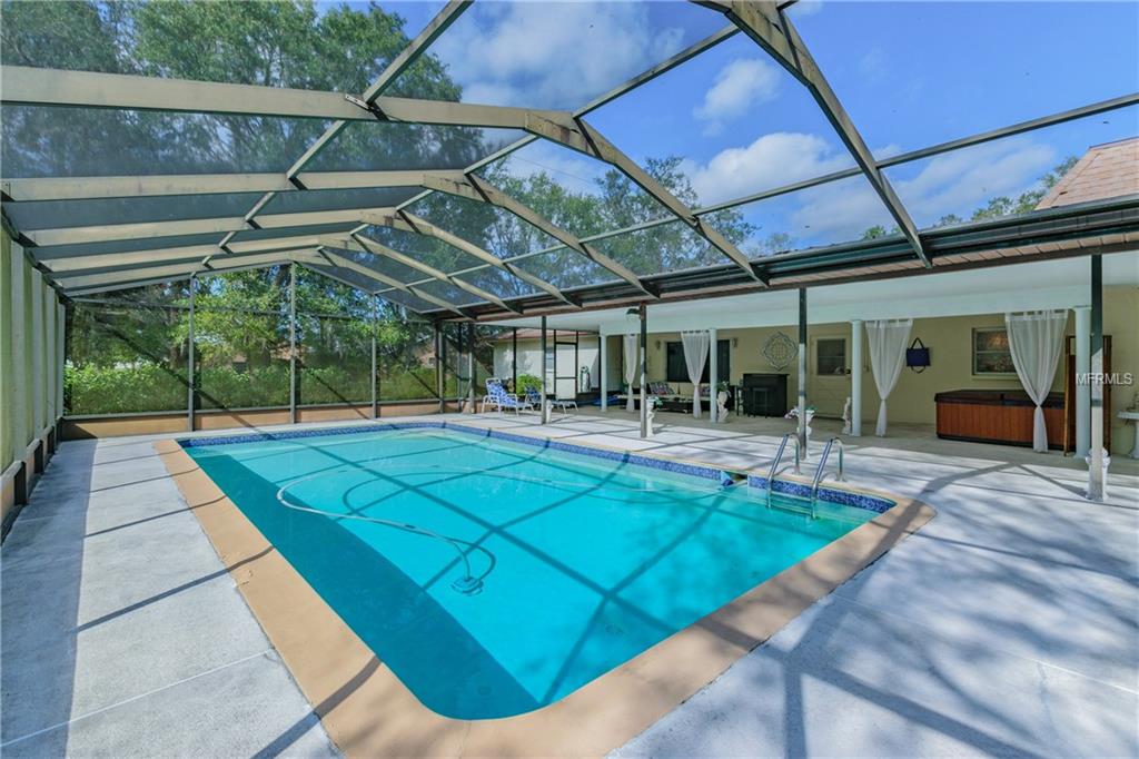 10740 LUSCOMBE COURT, NEW PORT RICHEY, Florida 34654, 3 Bedrooms Bedrooms, 6 Rooms Rooms,3 BathroomsBathrooms,Residential,For sale,LUSCOMBE,H2204435