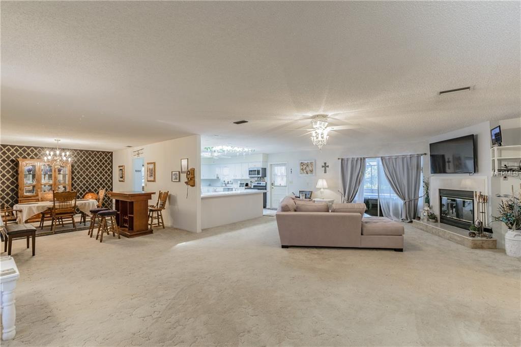 10740 LUSCOMBE COURT, NEW PORT RICHEY, Florida 34654, 3 Bedrooms Bedrooms, 6 Rooms Rooms,3 BathroomsBathrooms,Residential,For sale,LUSCOMBE,H2204435