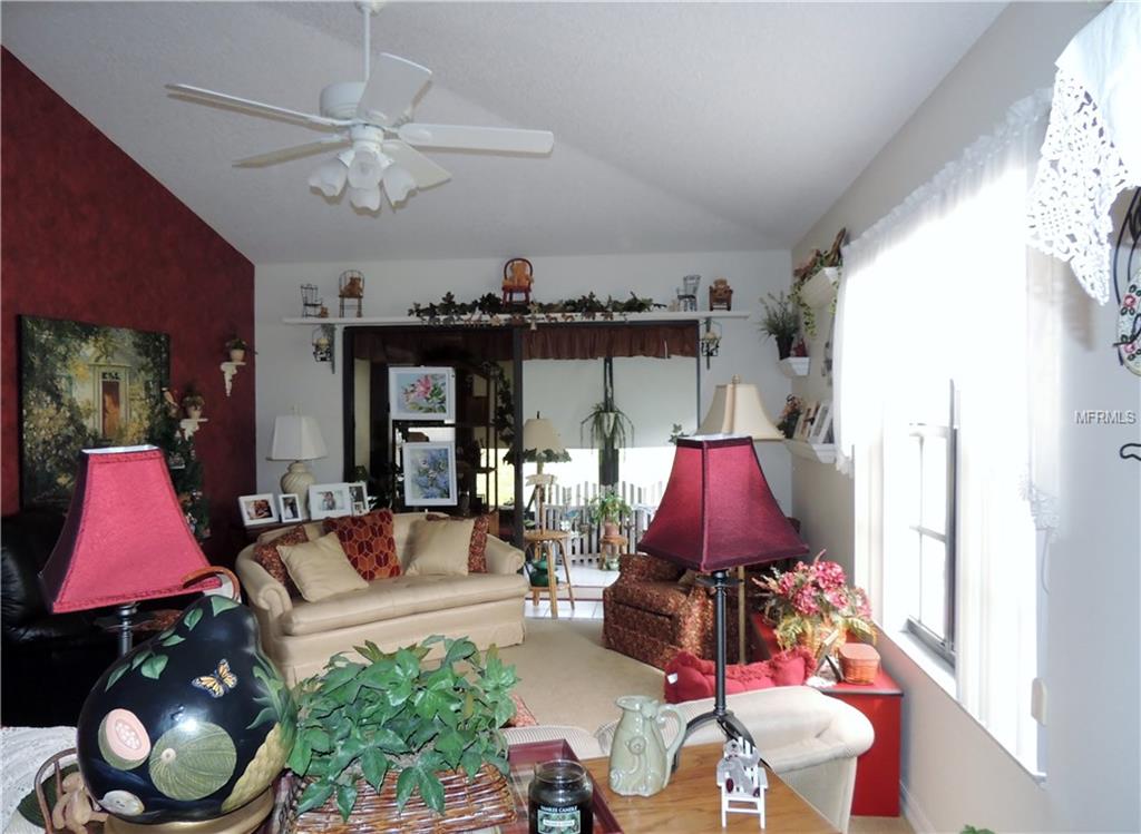 533 JUNIPER WAY, TAVARES, Florida 32778, 2 Bedrooms Bedrooms, 6 Rooms Rooms,2 BathroomsBathrooms,Residential,For sale,JUNIPER,G4851451