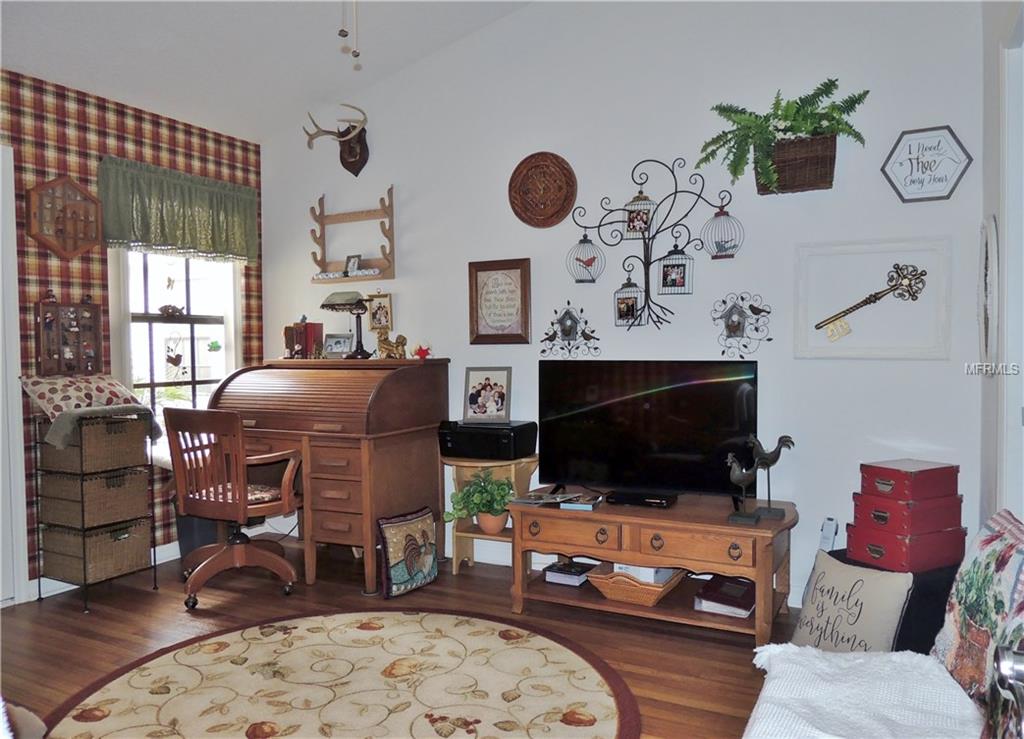 533 JUNIPER WAY, TAVARES, Florida 32778, 2 Bedrooms Bedrooms, 6 Rooms Rooms,2 BathroomsBathrooms,Residential,For sale,JUNIPER,G4851451