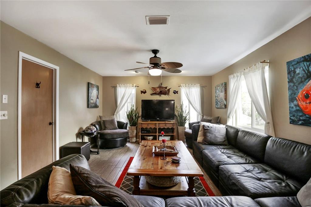 6025 VENETIAN BOULEVARD NE, ST PETERSBURG, Florida 33703, 4 Bedrooms Bedrooms, 3 Rooms Rooms,2 BathroomsBathrooms,Residential,For sale,VENETIAN,U7846291