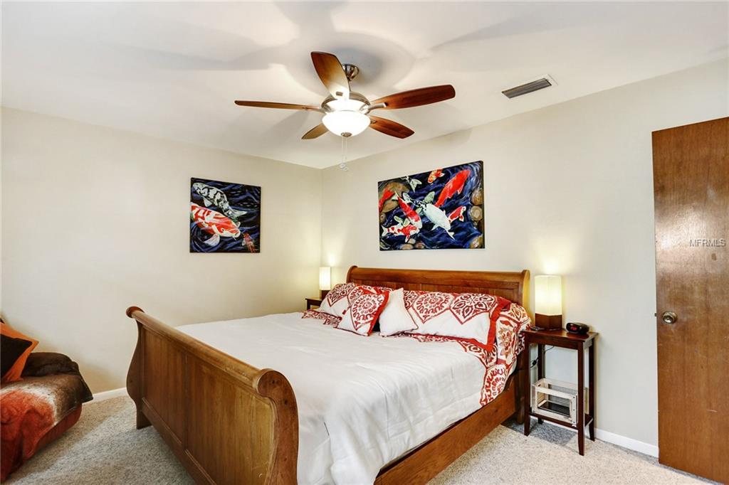 6025 VENETIAN BOULEVARD NE, ST PETERSBURG, Florida 33703, 4 Bedrooms Bedrooms, 3 Rooms Rooms,2 BathroomsBathrooms,Residential,For sale,VENETIAN,U7846291