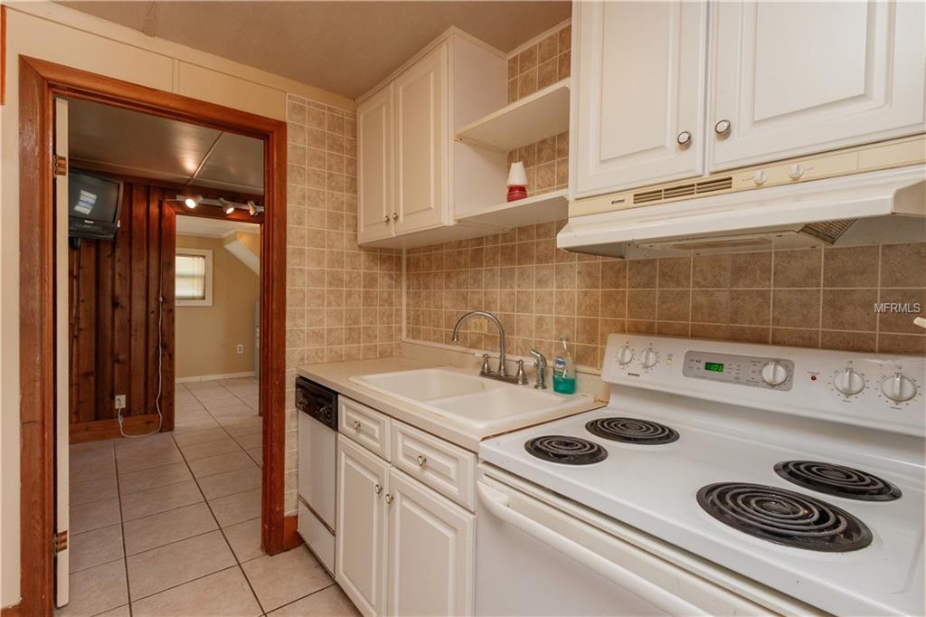 10301 US HIGHWAY 27, CLERMONT, Florida 34711, 2 Bedrooms Bedrooms, 5 Rooms Rooms,2 BathroomsBathrooms,Residential,For sale,US HIGHWAY 27,O5561674