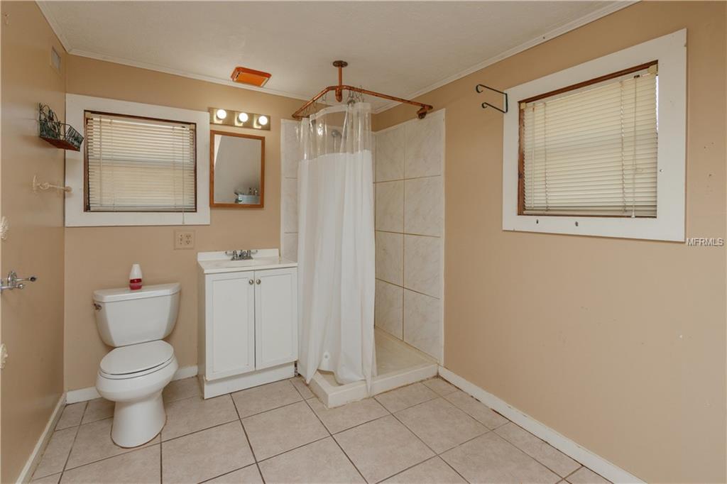 10301 US HIGHWAY 27, CLERMONT, Florida 34711, 2 Bedrooms Bedrooms, 5 Rooms Rooms,2 BathroomsBathrooms,Residential,For sale,US HIGHWAY 27,O5561674