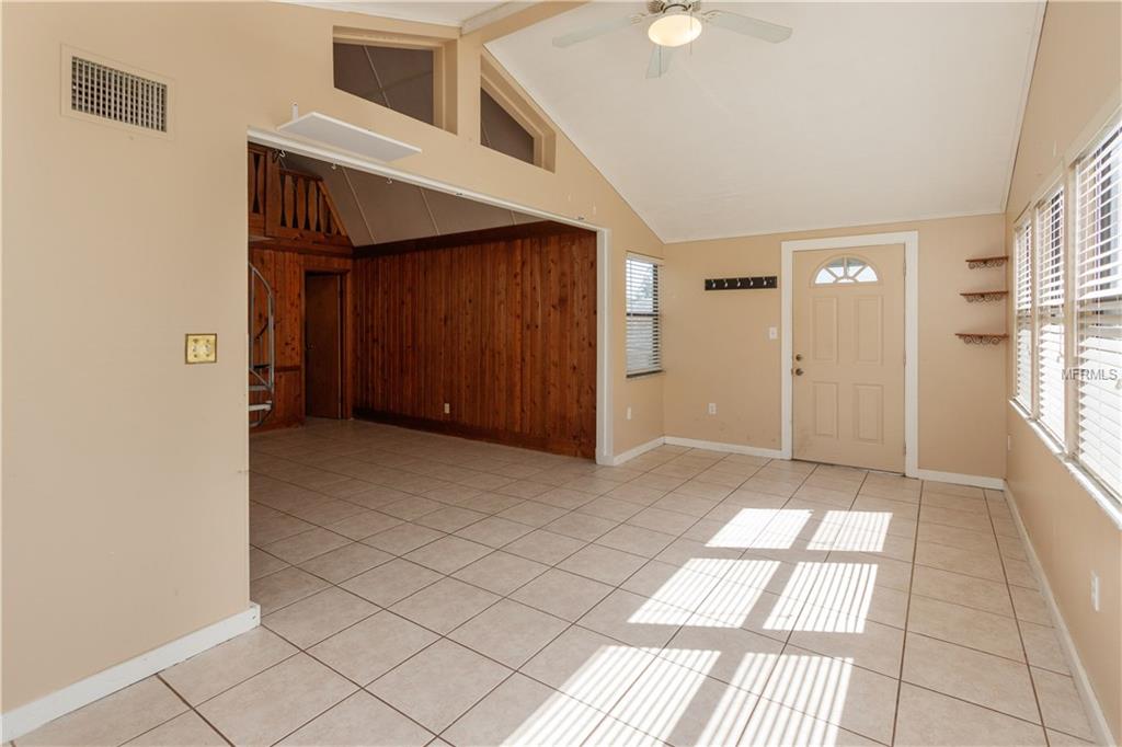 10301 US HIGHWAY 27, CLERMONT, Florida 34711, 2 Bedrooms Bedrooms, 5 Rooms Rooms,2 BathroomsBathrooms,Residential,For sale,US HIGHWAY 27,O5561674