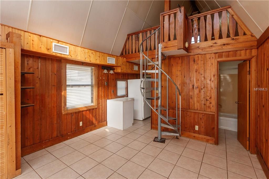 10301 US HIGHWAY 27, CLERMONT, Florida 34711, 2 Bedrooms Bedrooms, 5 Rooms Rooms,2 BathroomsBathrooms,Residential,For sale,US HIGHWAY 27,O5561674